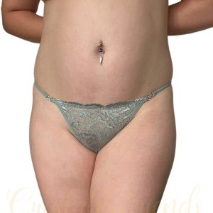 Pretty Lacy G-string with silver link detail
